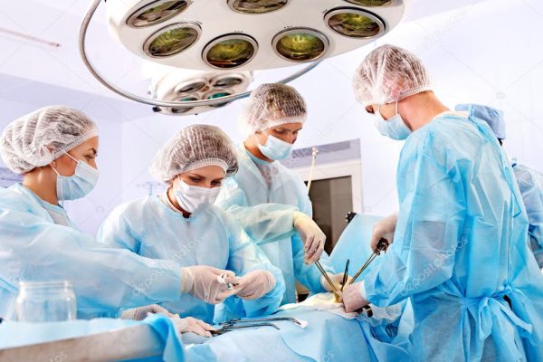 depositphotos_11831656-stock-photo-surgeon-at-work-in-operating